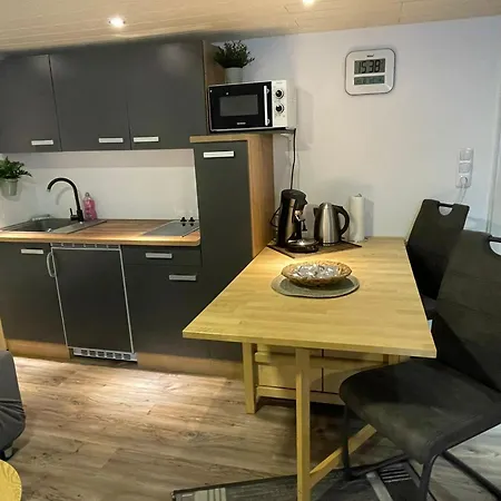 Apartment Mette Mayen Exterior foto